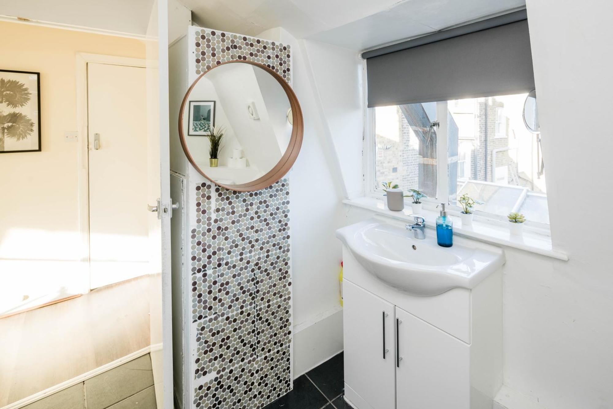Bright Fitzrovia Studio ロンドン エクステリア 写真